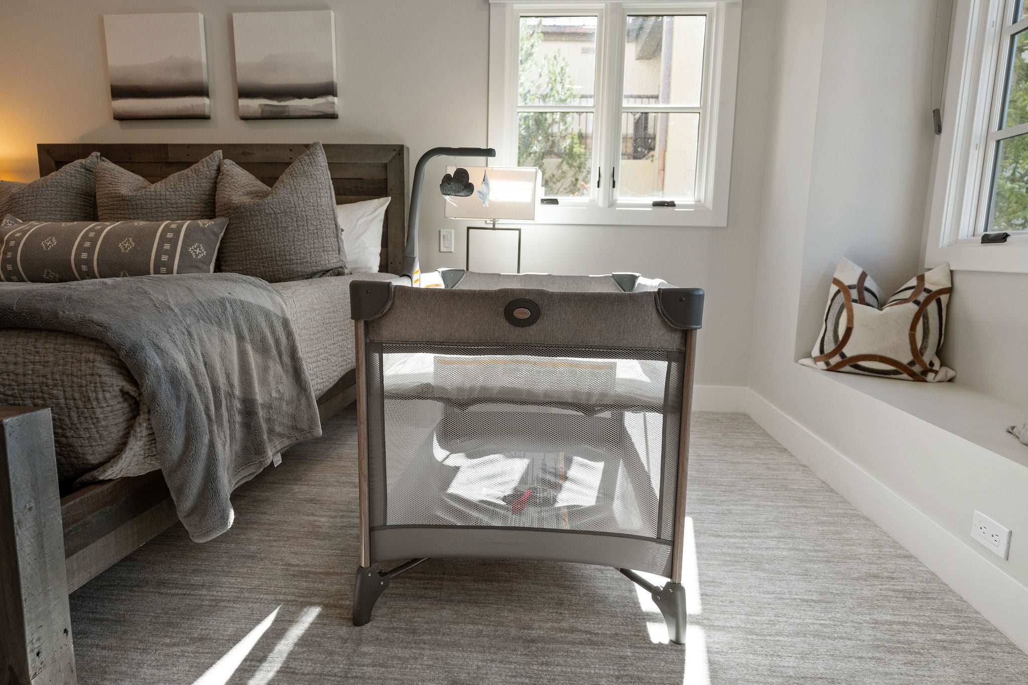 Pack n Play Package - Graco