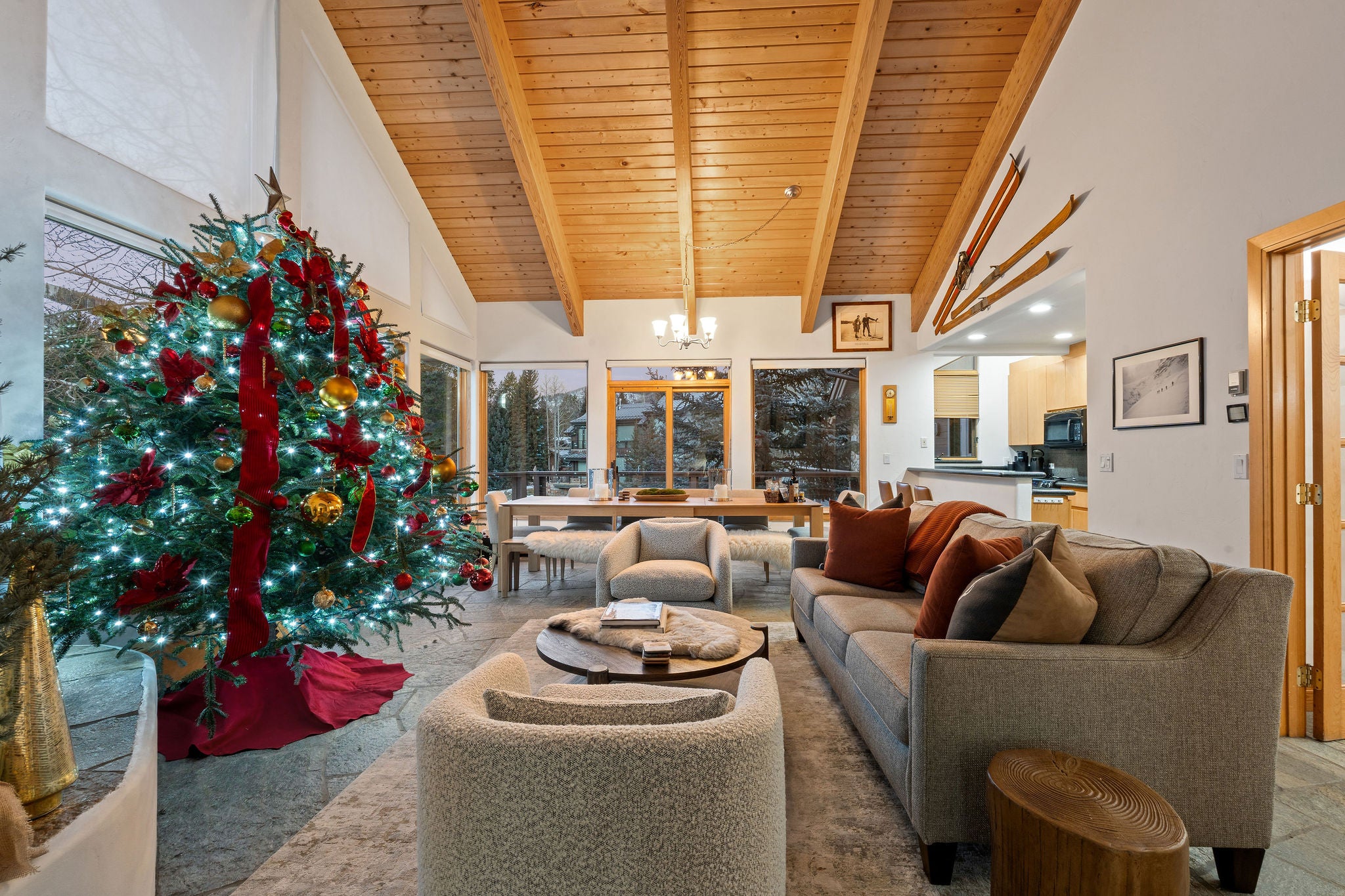 🎄 Fresh Christmas Tree Delivery 🎄